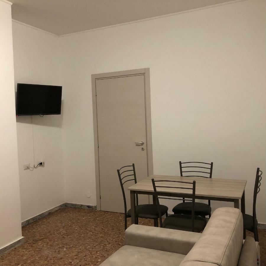 Leoncavallo House Milano Esterno foto