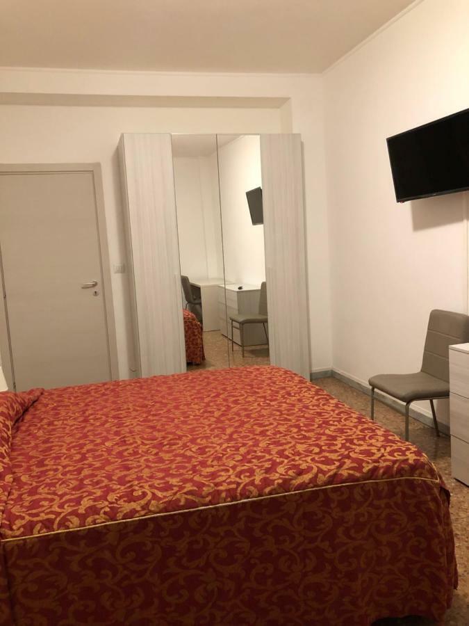 Leoncavallo House Milano Esterno foto